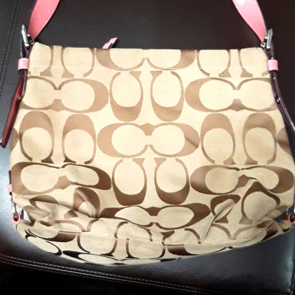 Medium sized - Coach purse - Picture 1 of 6